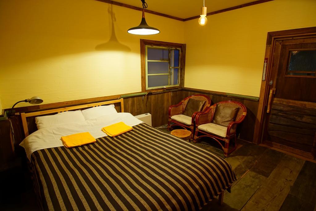 Hakuba Station Guesthouse En المظهر الخارجي الصورة