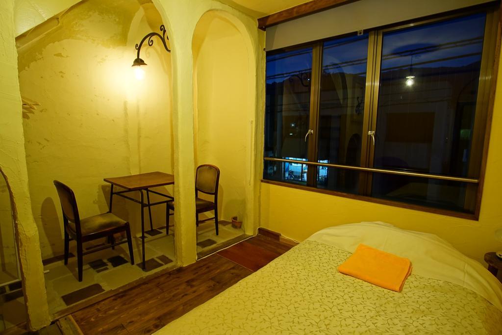 Hakuba Station Guesthouse En المظهر الخارجي الصورة