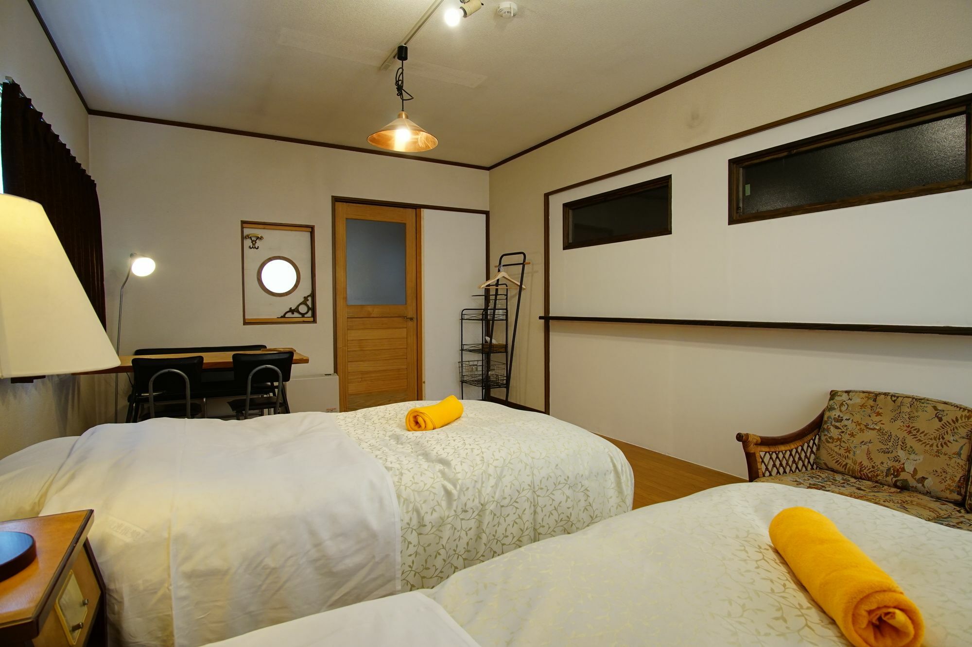 Hakuba Station Guesthouse En المظهر الخارجي الصورة
