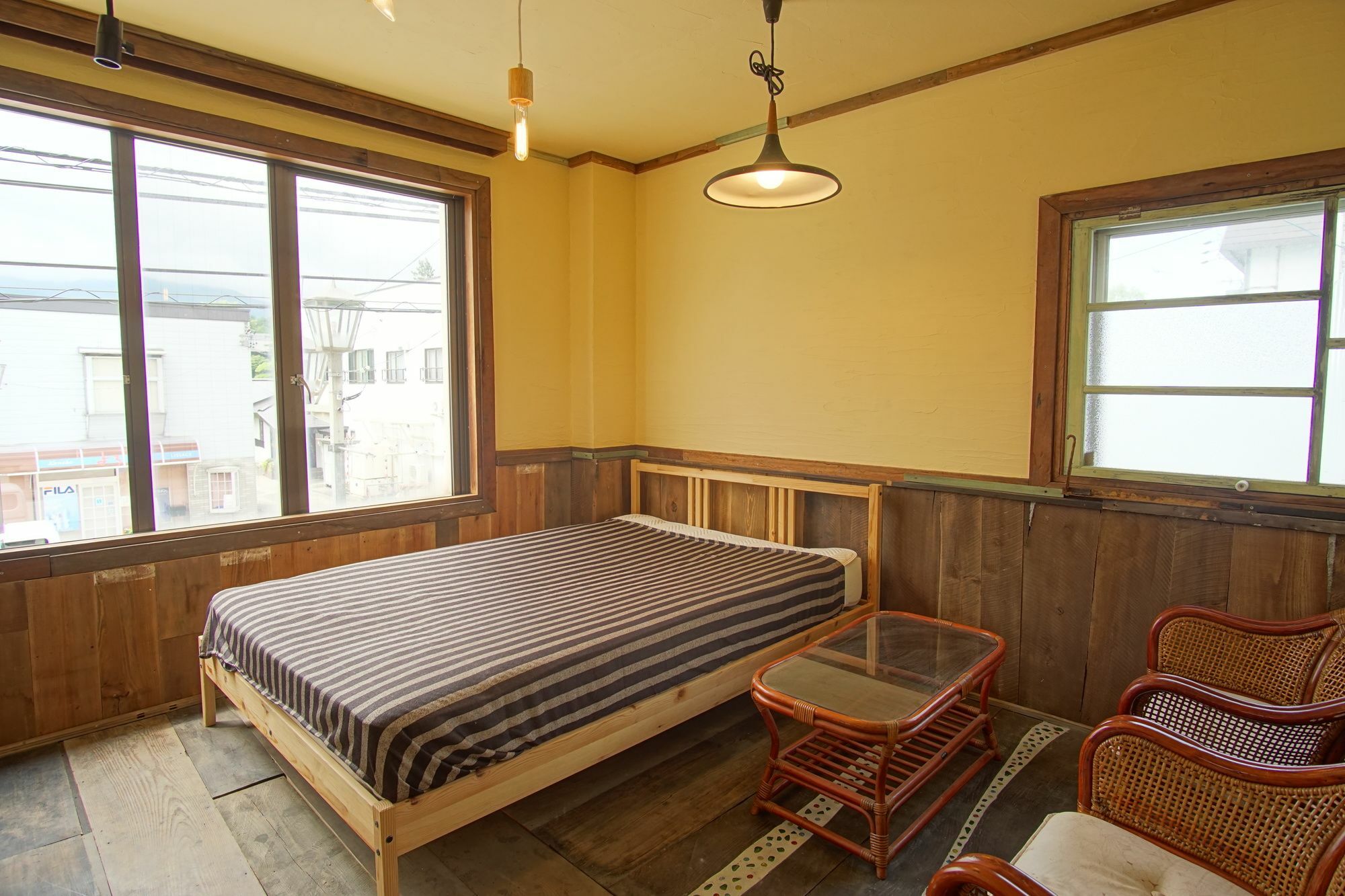 Hakuba Station Guesthouse En المظهر الخارجي الصورة