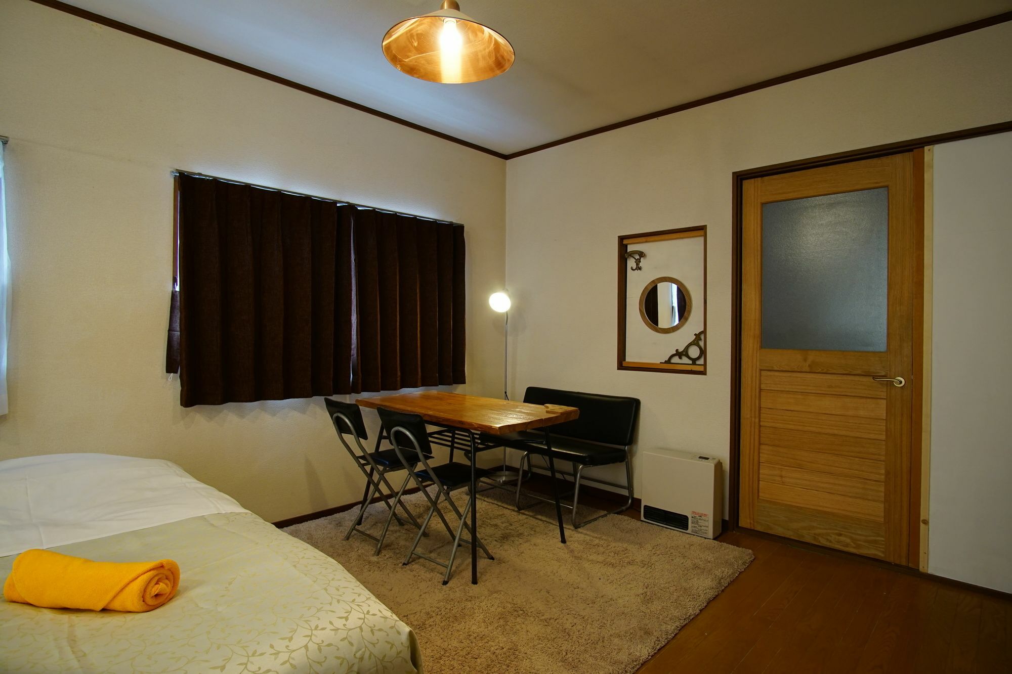 Hakuba Station Guesthouse En المظهر الخارجي الصورة